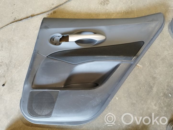 Toyota Auris 150 Set di rivestimento del pannello della portiera 