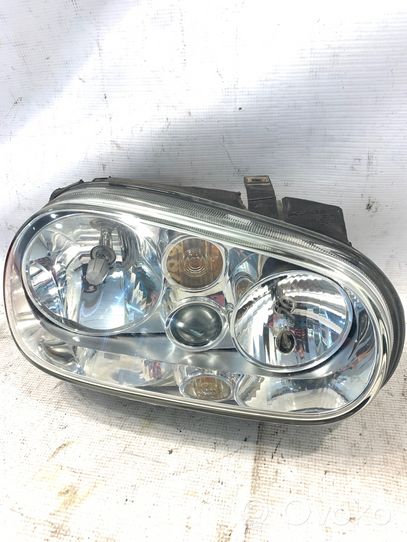 Volkswagen Golf IV Phare frontale 1J1941016K