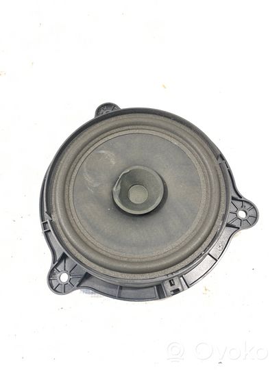 Nissan Qashqai Garsiakalbis (-iai) priekinėse duryse 281569U00A