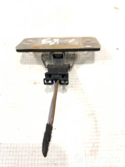 Skoda Fabia Mk2 (5J) Lampa oświetlenia tylnej tablicy rejestracyjnej 6Y0943021D