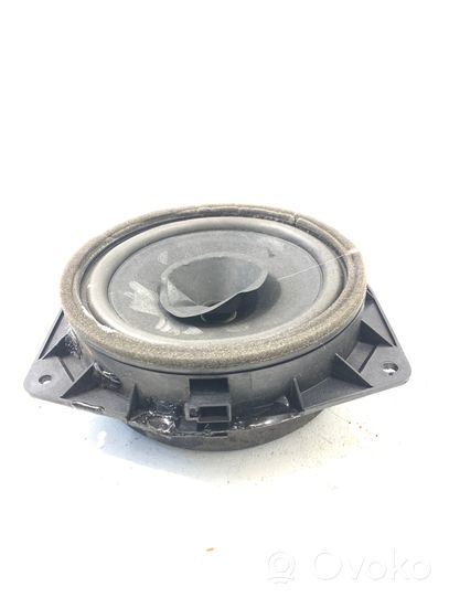 Toyota Avensis T250 Altoparlante portiera anteriore 8616002370