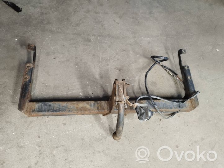 Toyota Avensis T250 Tow bar set 