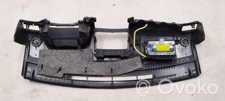 Toyota Avensis T250 Panel de instrumentos 5531105070