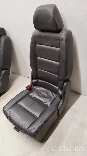 Volkswagen Touran I Juego del asiento 