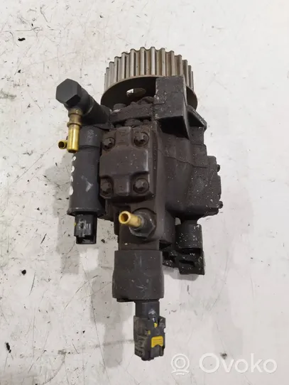 Renault Megane III Fuel injection high pressure pump 8200704210