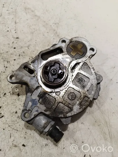 Audi A3 S3 8P Alipainepumppu 03L145100