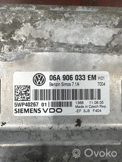 Volkswagen Golf V Moottorin ohjainlaite/moduuli 06A906033EM
