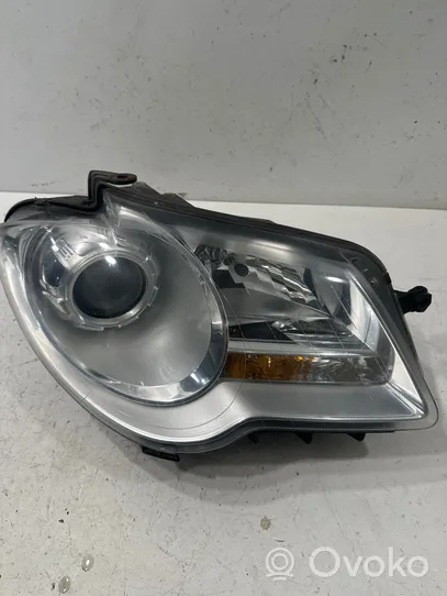 Volkswagen Touran I Lampa przednia 0301233202