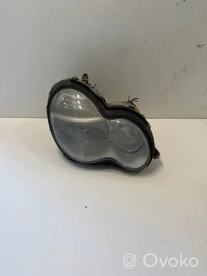 Mercedes-Benz C W203 Headlight/headlamp A2038200261