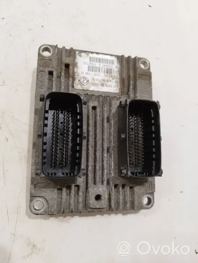 Fiat 500 Calculateur moteur ECU 51847332