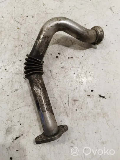 Volkswagen PASSAT B7 EGR valve line/pipe/hose 