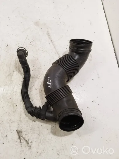 Volkswagen PASSAT B7 Air intake hose/pipe 3C0129654