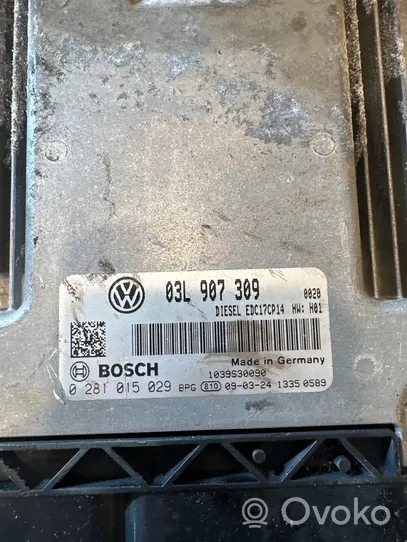 Volkswagen PASSAT B6 Moottorin ohjainlaite/moduuli 03L907309