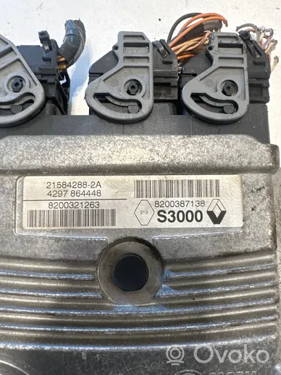 Renault Megane II Sterownik / Moduł ECU 8200321263