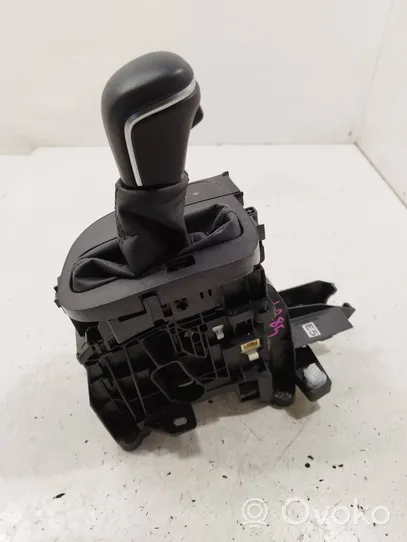 Toyota Yaris XP210 Gear selector 75g588LHD