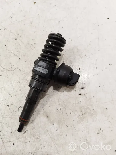 Volkswagen Caddy Injecteur de carburant 038130073bn