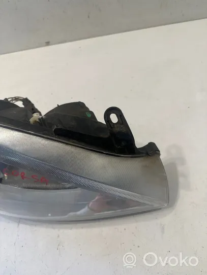 Opel Corsa C Lampa przednia 