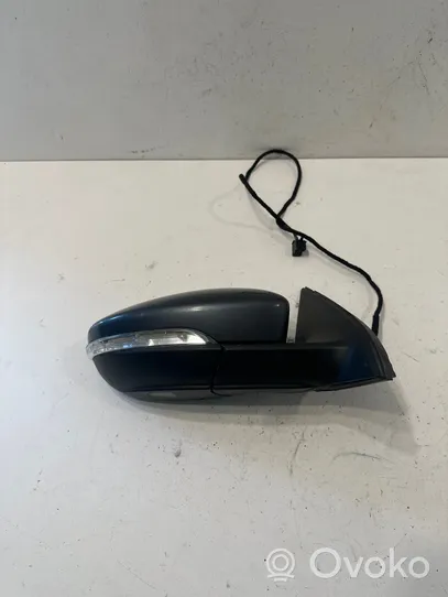 Volkswagen PASSAT B7 Front door electric wing mirror 013522