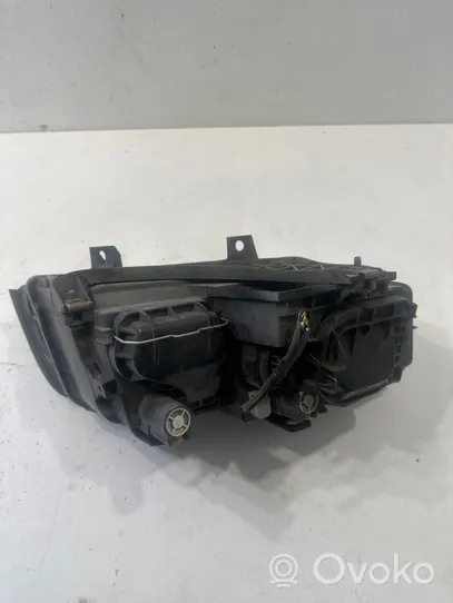 Audi A4 S4 B6 8E 8H Lampa przednia 8E0941003F