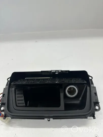 BMW 3 E90 E91 Aschenbecher vorne 7078571