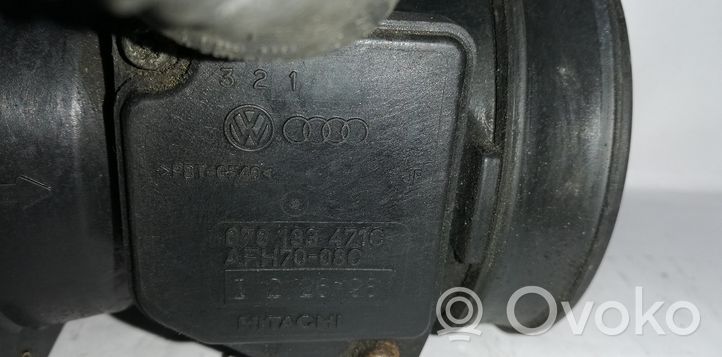 Audi A6 S6 C5 4B Ilmamassan virtausanturi 
