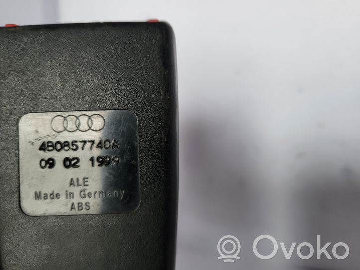 Audi A4 S4 B5 8D Fibbia della cintura di sicurezza posteriore 4B0857740A