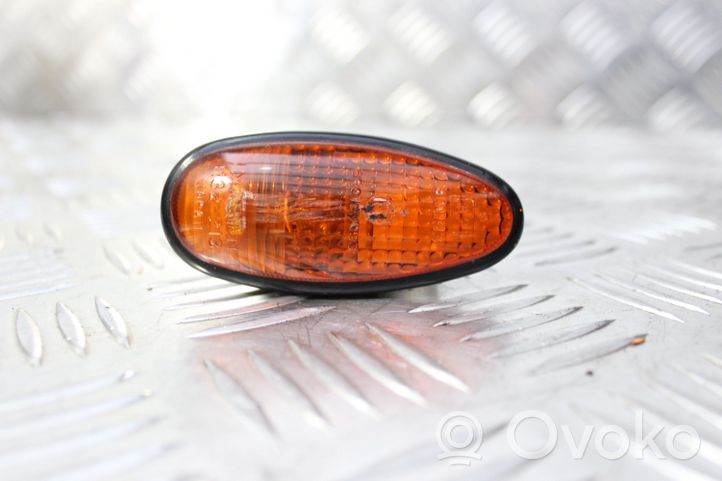 Mitsubishi 3000 GT Front fender indicator light 