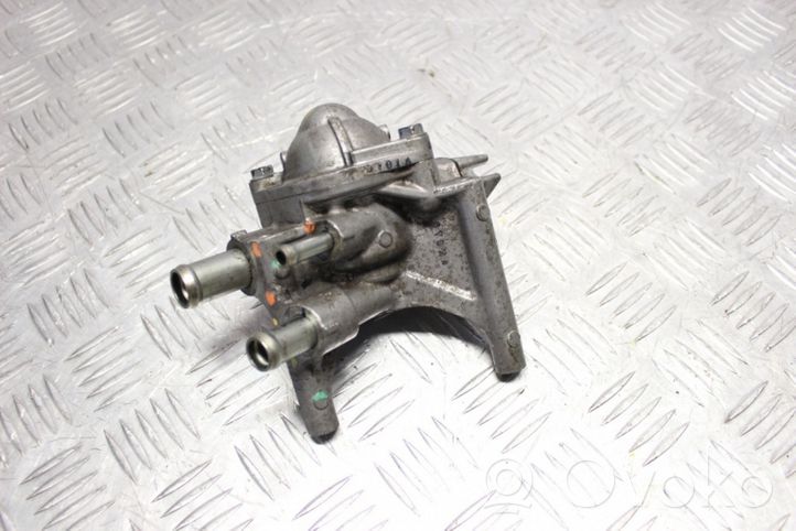 Honda Civic IX Boîtier de thermostat / thermostat 