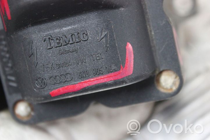 Volkswagen Transporter - Caravelle T4 High voltage ignition coil 6N0905104