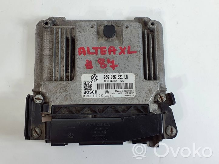 Seat Altea XL Dzinēja vadības bloks 03G906021LN