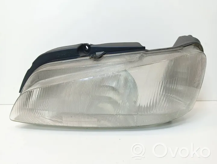 Peugeot 106 Faro/fanale 88202144