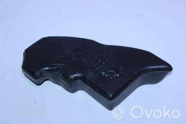 Fiat Tipo Fender foam support/seal 