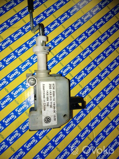 Volkswagen Jetta V Fuel tank cap lock motor 