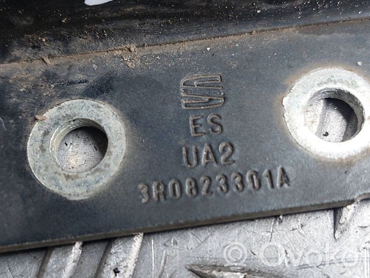 Seat Exeo (3R) Zawiasy pokrywy / maski silnika 3R0823301A