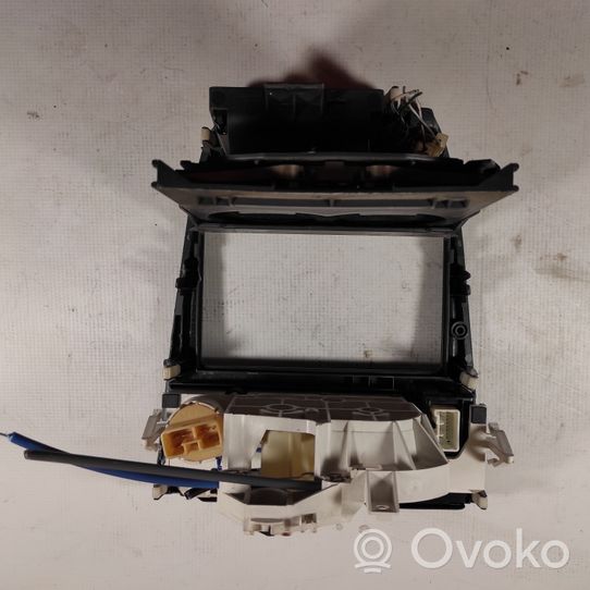 Toyota Corolla E110 Console centrale 5560412030