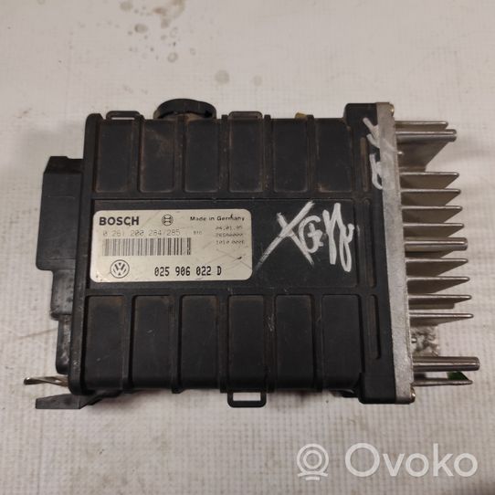 Volkswagen Transporter - Caravelle T3 Unité de commande, module ECU de moteur 0261200284