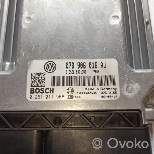 Volkswagen Transporter - Caravelle T5 Engine control unit/module 070906016AJ