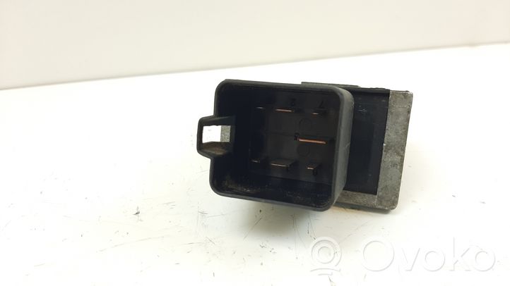 Opel Movano A Glow plug pre-heat relay 