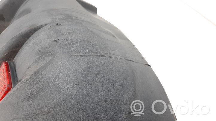 Iveco Daily 35 - 40.10 Rivestimento del pannello parte angolare del paraurti posteriore 500326836