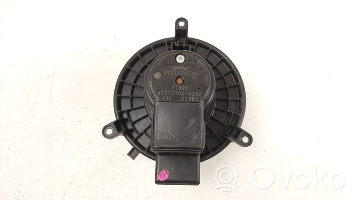 Chrysler Voyager Ventola riscaldamento/ventilatore abitacolo 0701132570