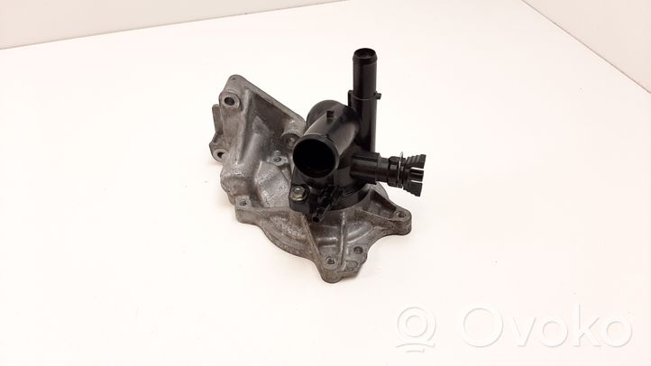 Toyota Yaris Boîtier de thermostat / thermostat 