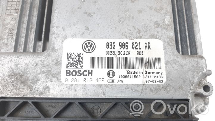 Volkswagen Caddy Calculateur moteur ECU 03G906021AR