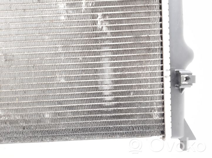 Chrysler 300 - 300C Радиатор охлаждающей жидкости CR37004111AF