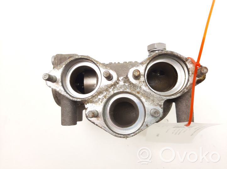 Audi RS6 C6 Carcasa del termostato 4F0115201B