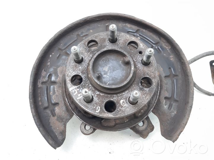 KIA Carens II Rear wheel hub 