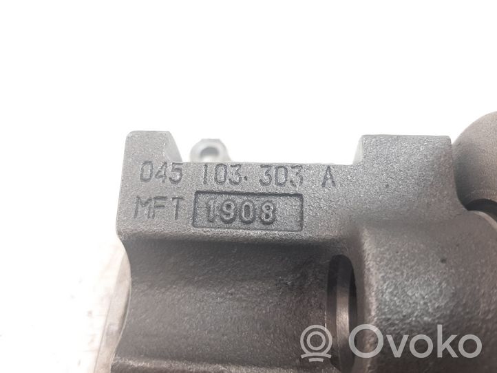 Volkswagen Polo IV 9N3 Arbre d'équilibrage pompe à huile 045103127D