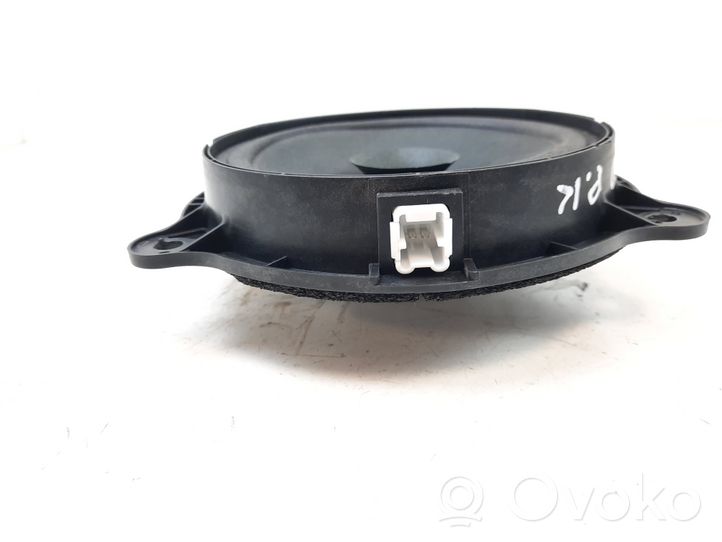 Opel Vivaro Haut-parleur de porte avant 577449