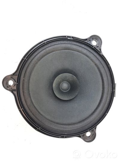 Opel Vivaro Haut-parleur de porte avant 577449