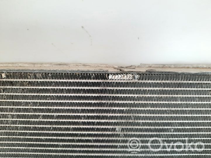 Volkswagen Touran II Radiateur de refroidissement 5K0121251S