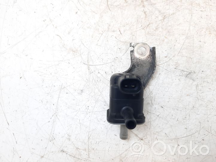 Toyota Prius (XW30) Electrovanne Soupape de Sûreté / Dépression 9091012276